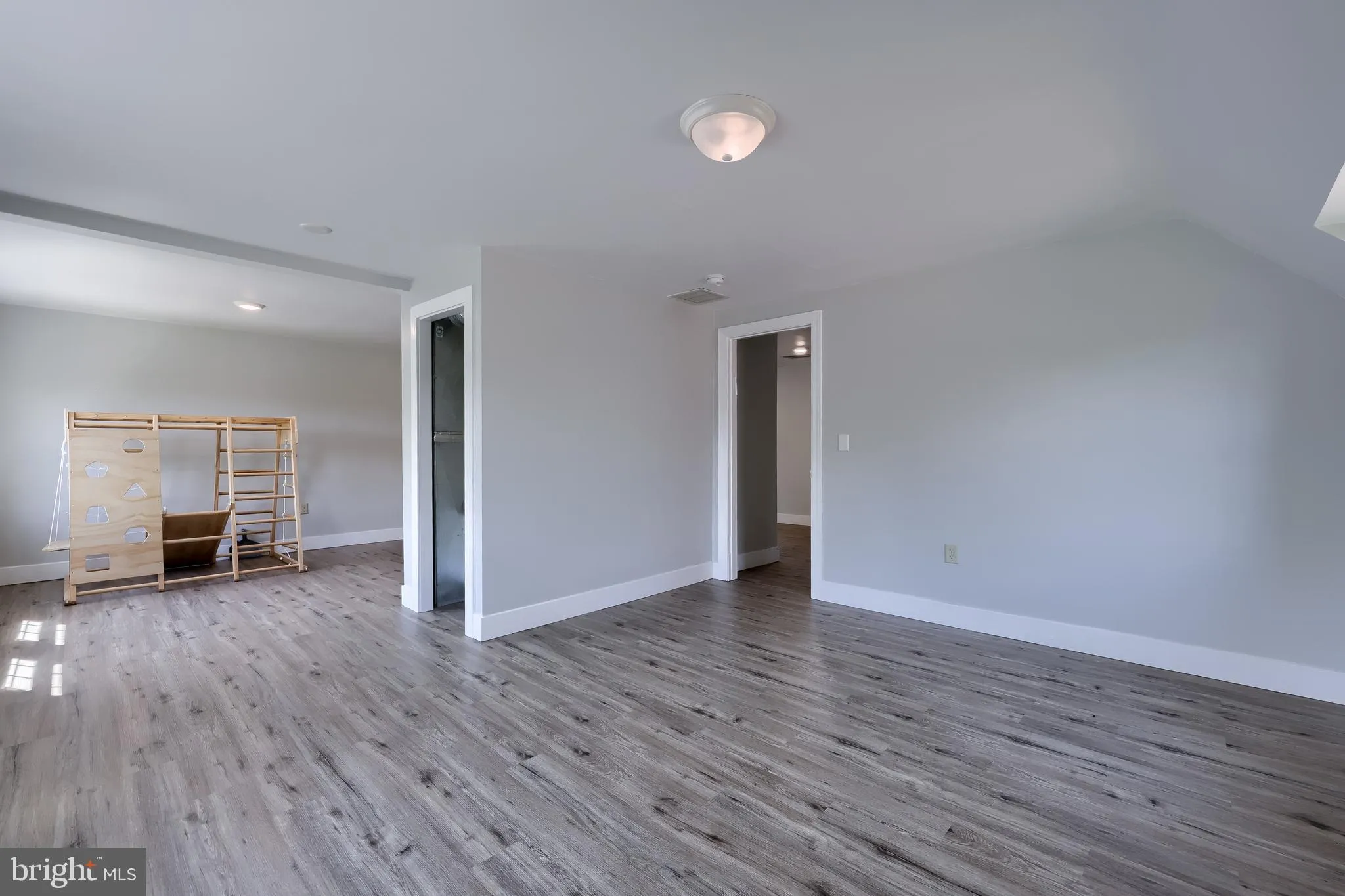 Lancaster, Pennsylvania 17603, United States, 4 Bedrooms Bedrooms, ,3 BathroomsBathrooms,Residential,Active,194448