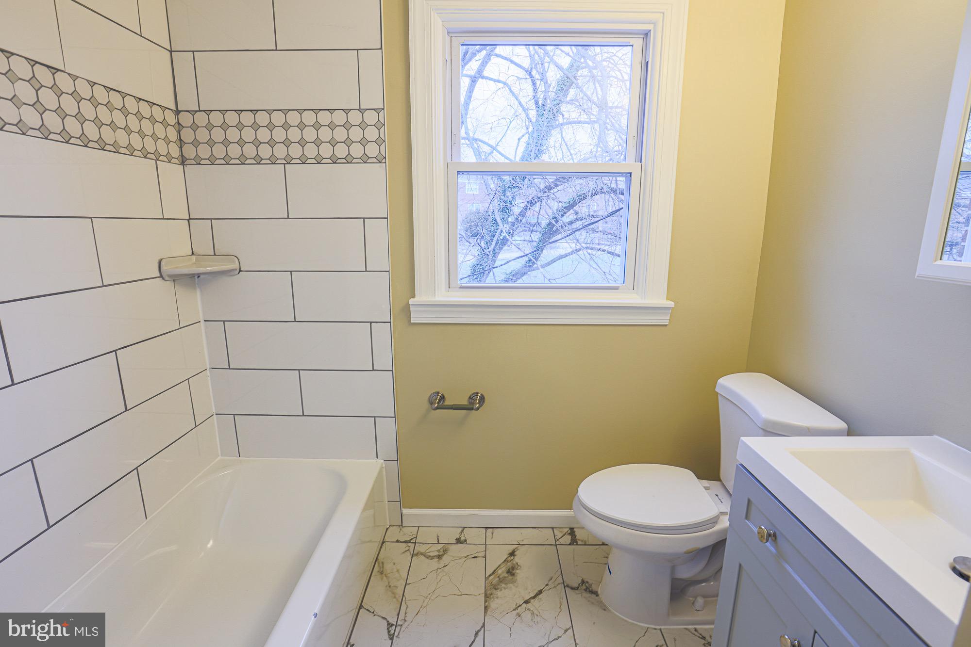 NORTHWOOD HISTORIC DISTRICT - Residential Lease