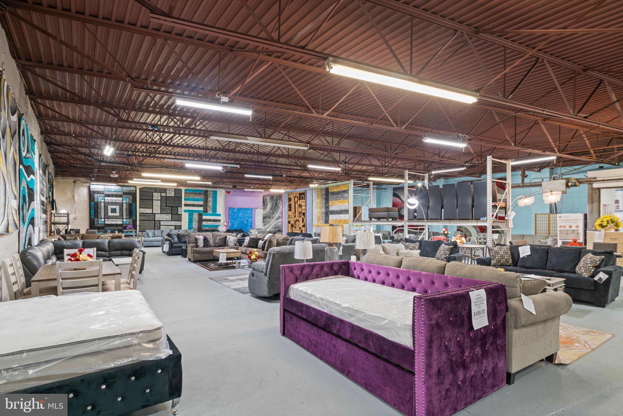 PHILADELPHIA (SOUTHWEST) - Commercial Sale