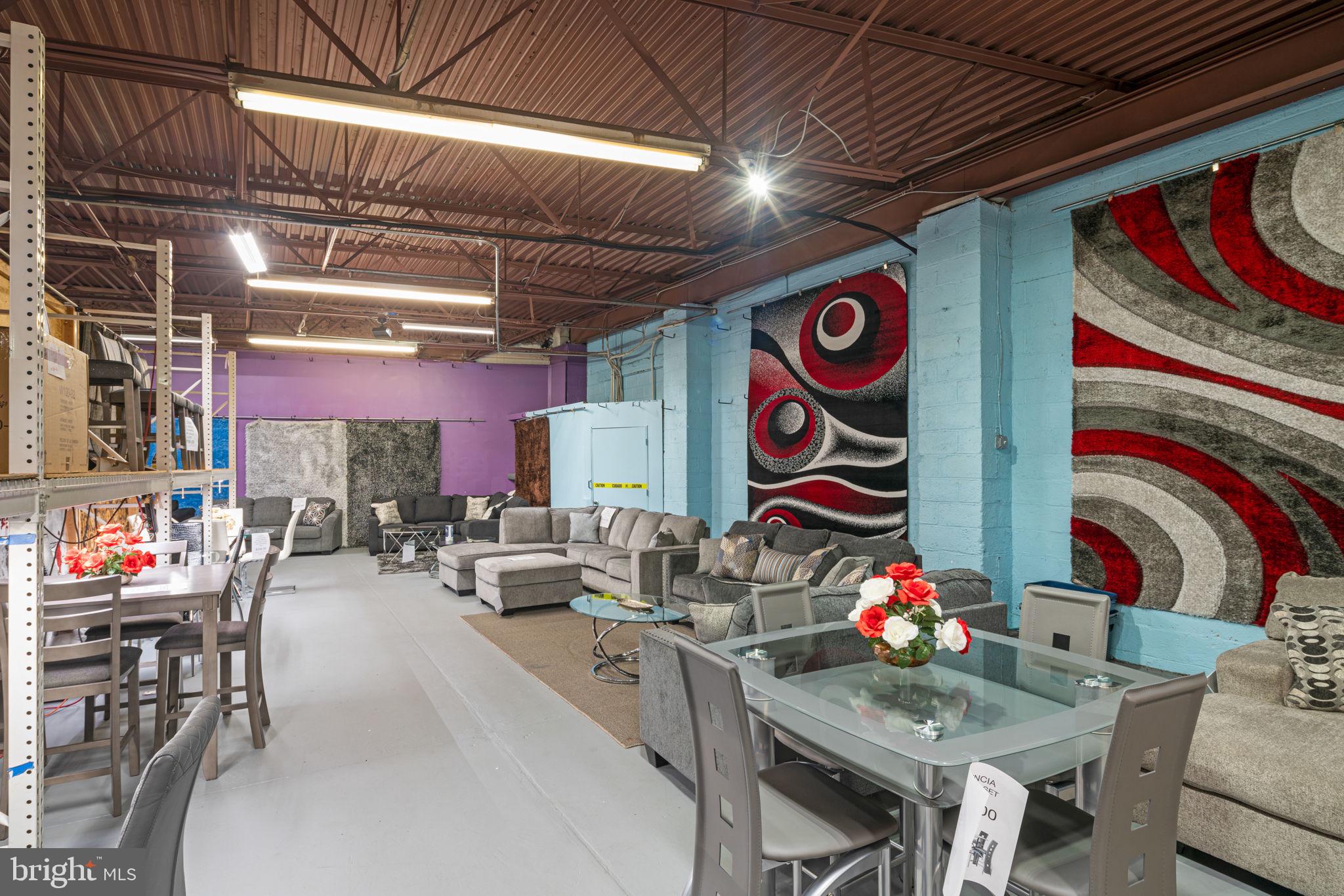 PHILADELPHIA (SOUTHWEST) - Commercial Sale