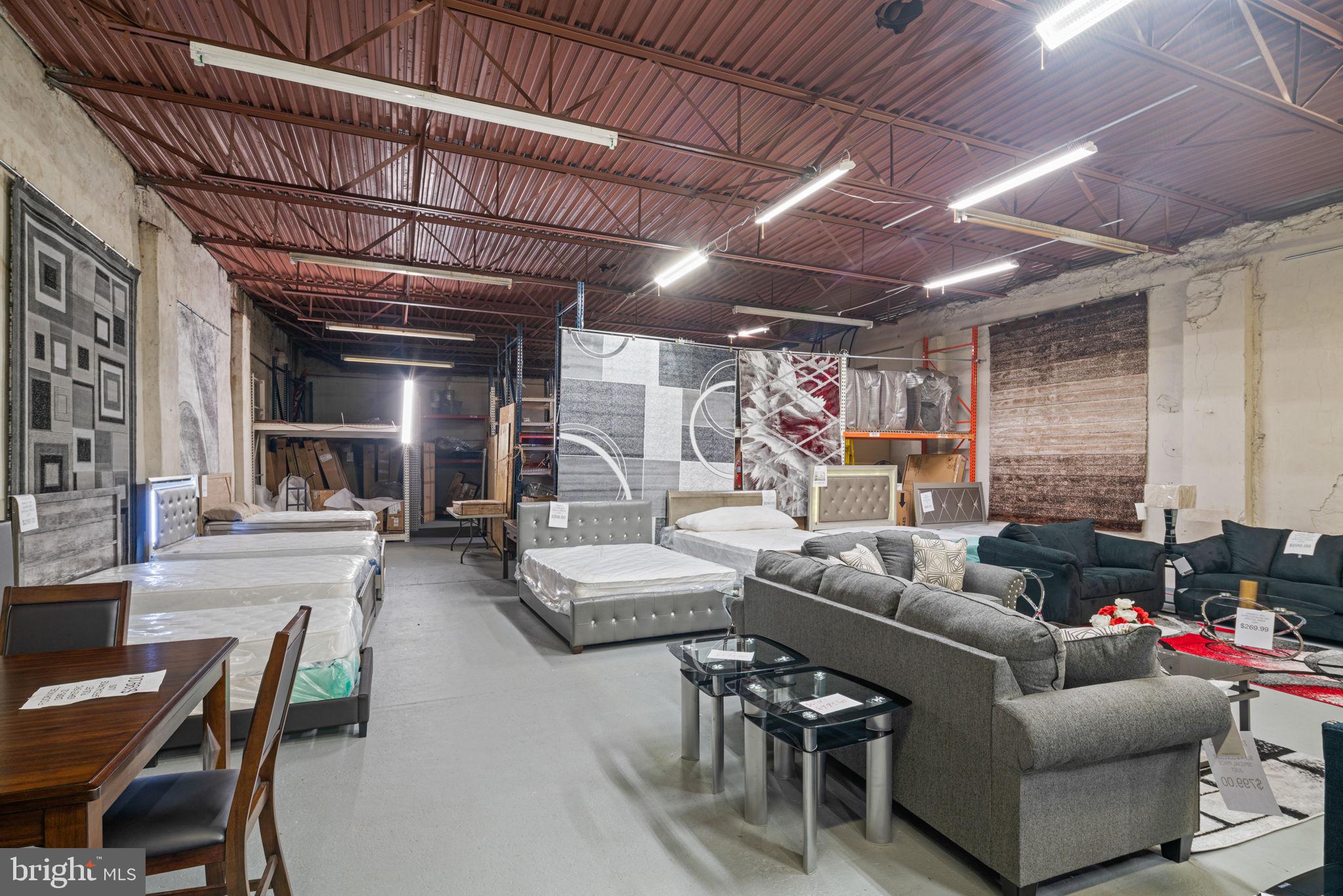 PHILADELPHIA (SOUTHWEST) - Commercial Sale