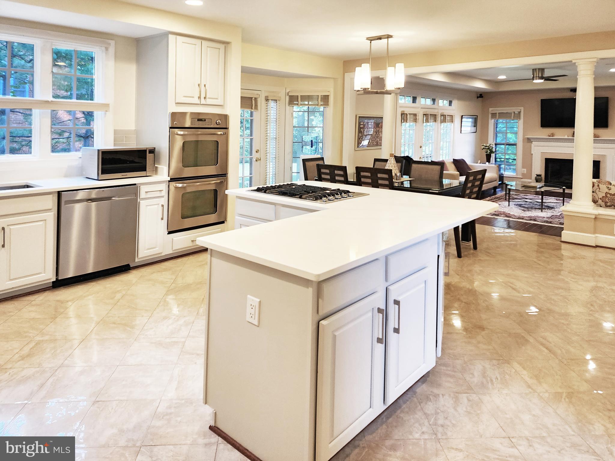 TIMBERLAKE ESTATES SOUTH - Residential