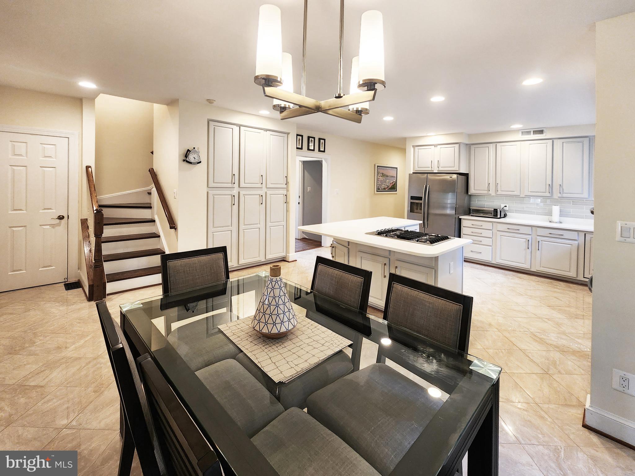 TIMBERLAKE ESTATES SOUTH - Residential