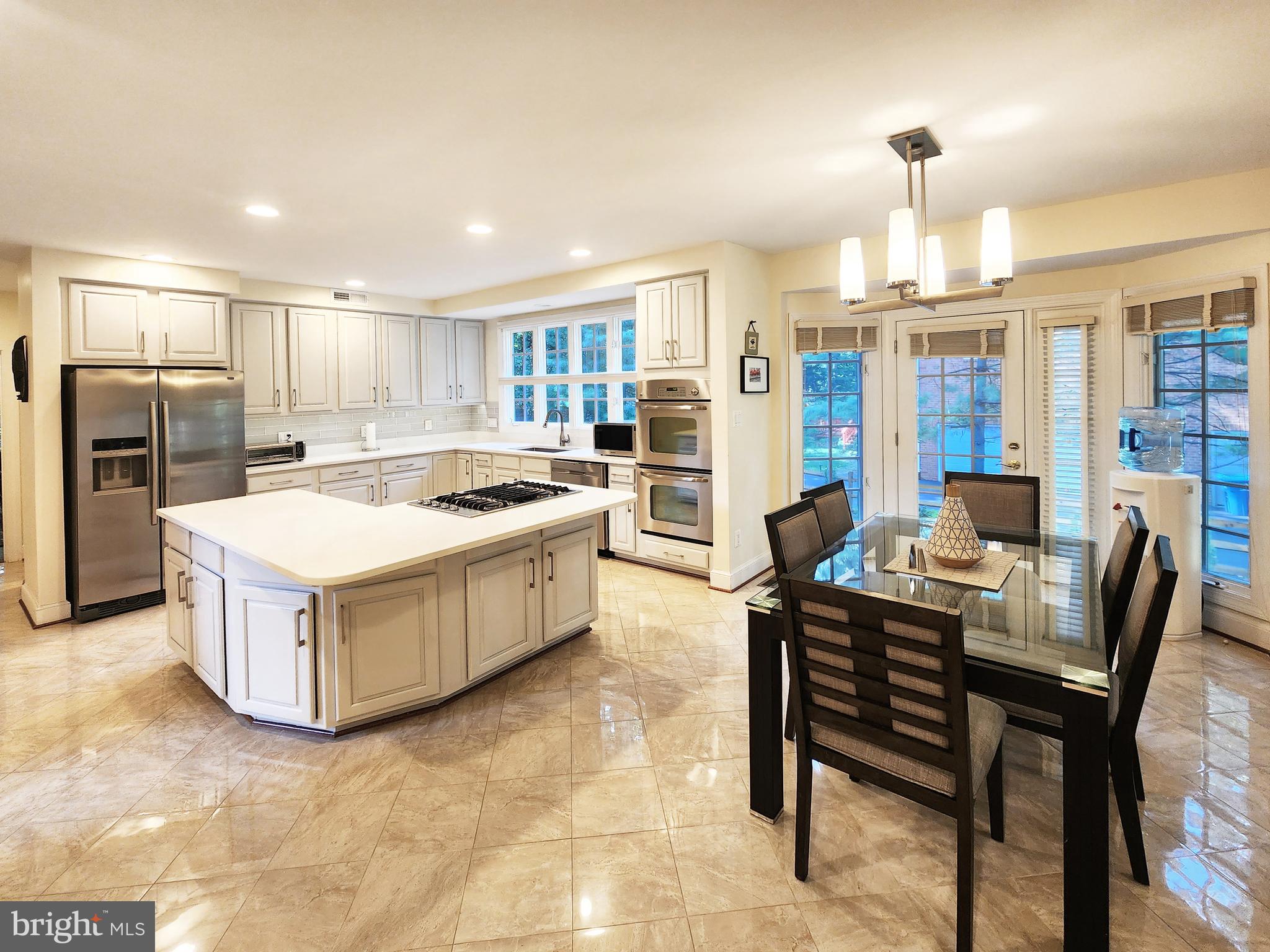 TIMBERLAKE ESTATES SOUTH - Residential