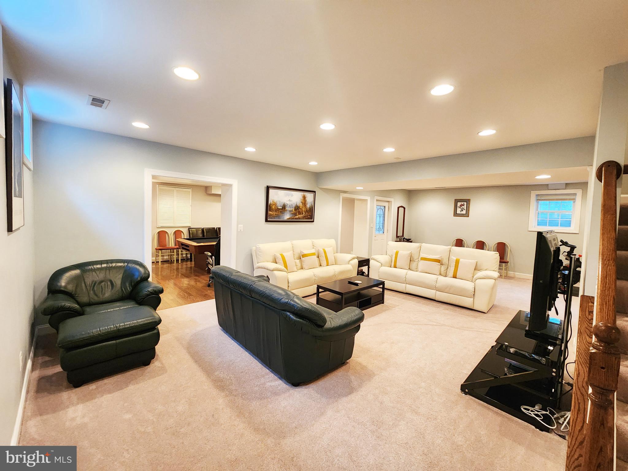 TIMBERLAKE ESTATES SOUTH - Residential