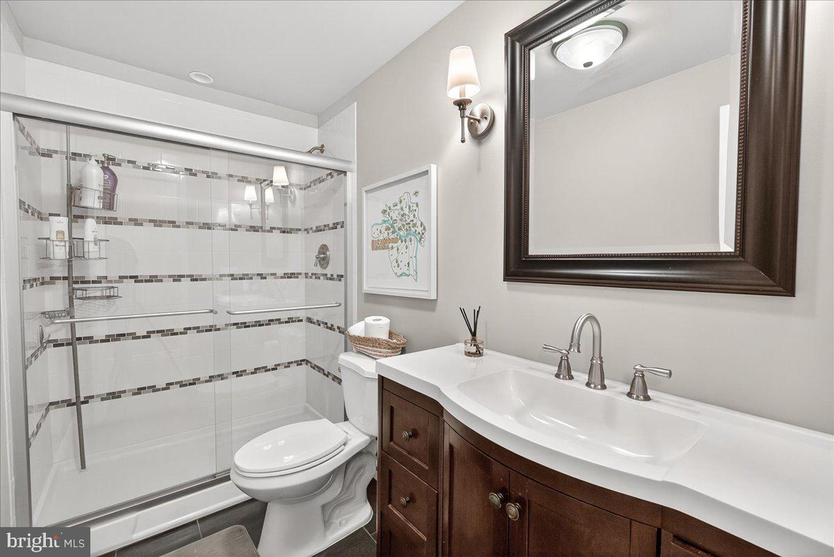 WINDSOR KNOLLS - Residential