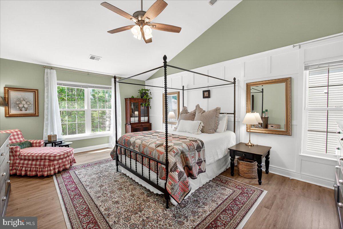 WINDSOR KNOLLS - Residential