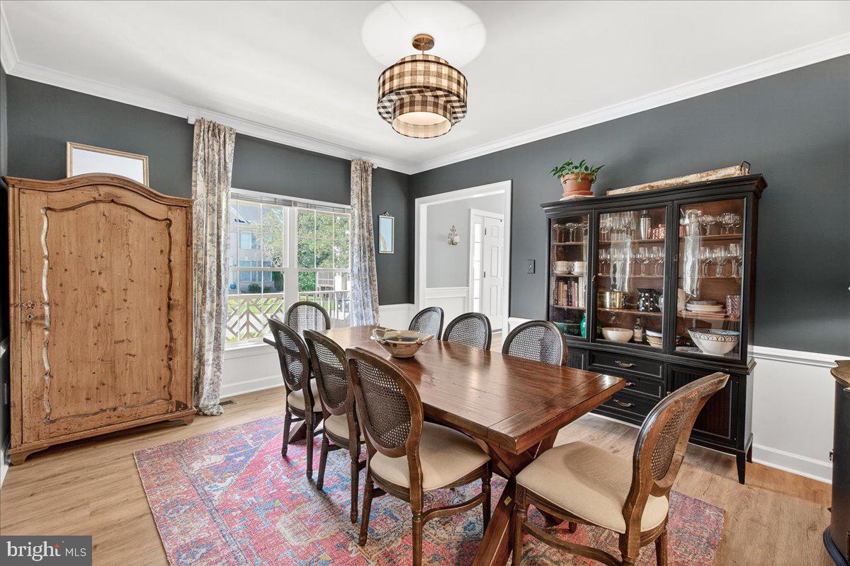 WINDSOR KNOLLS - Residential