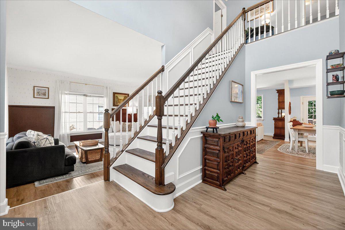WINDSOR KNOLLS - Residential