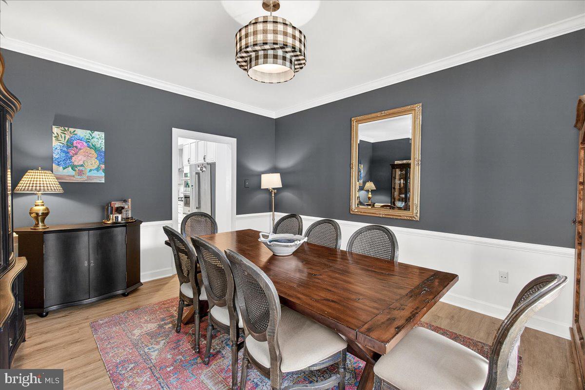 WINDSOR KNOLLS - Residential