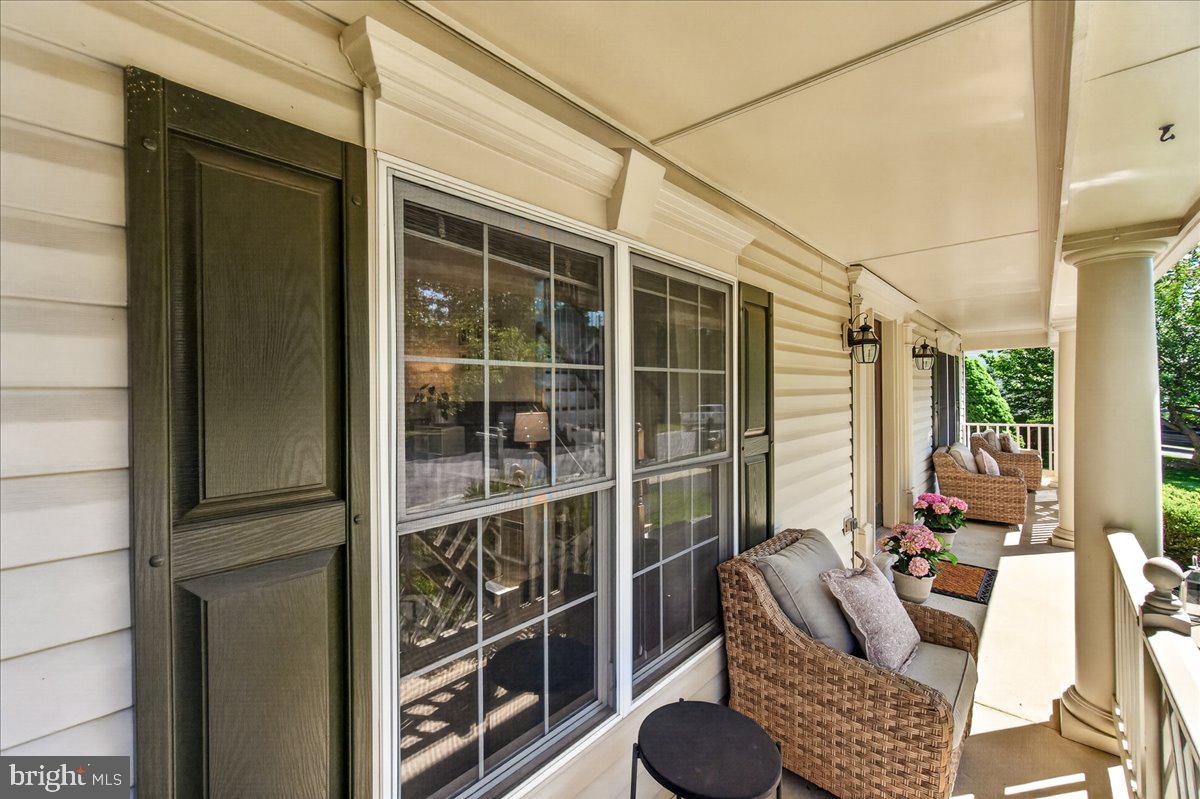 WINDSOR KNOLLS - Residential