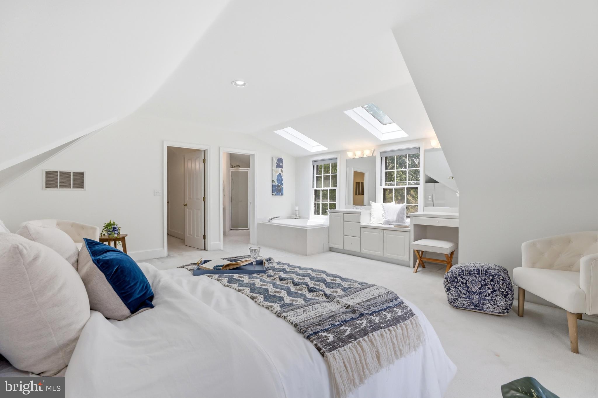 ADMIRAL HEIGHTS - Residential