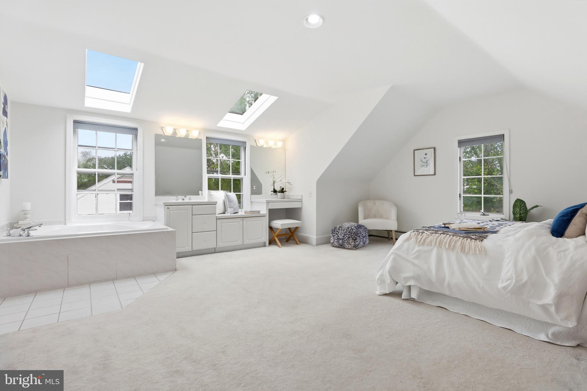 ADMIRAL HEIGHTS - Residential