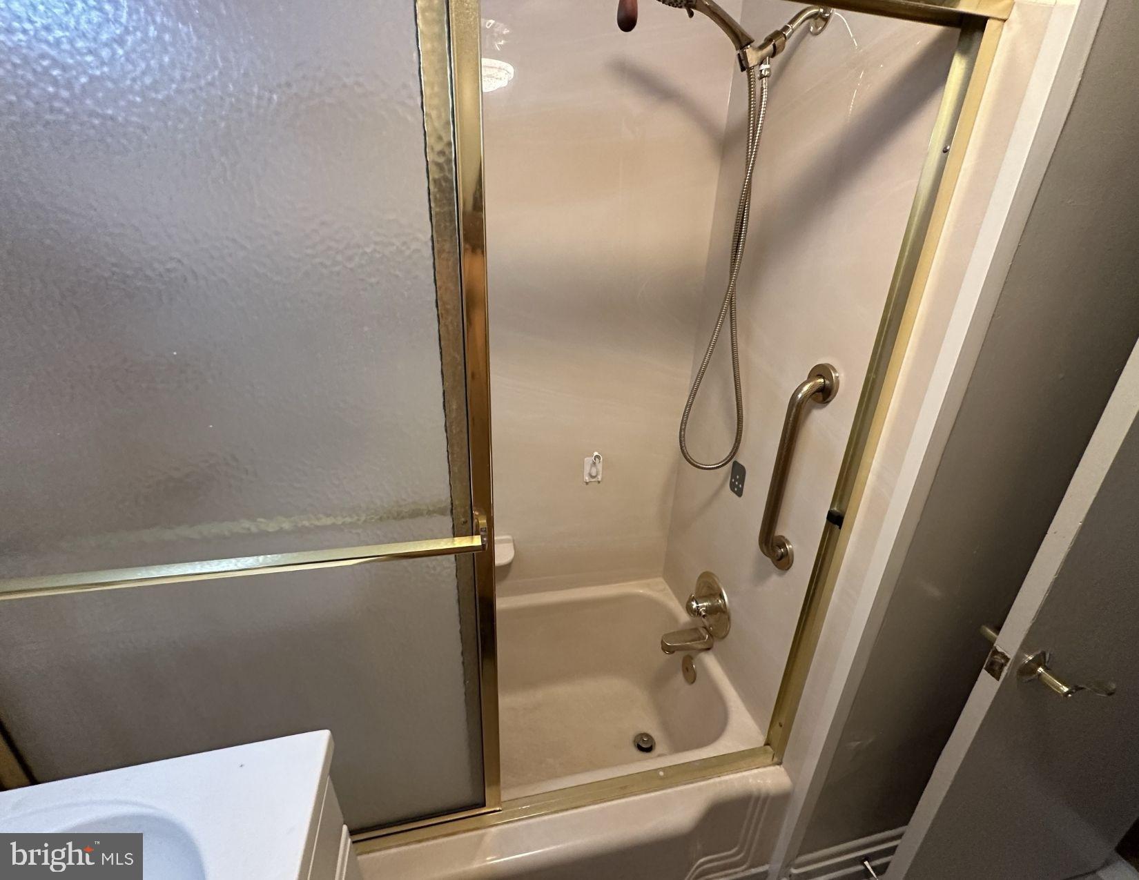 WINDSOR TERRACE - Residential