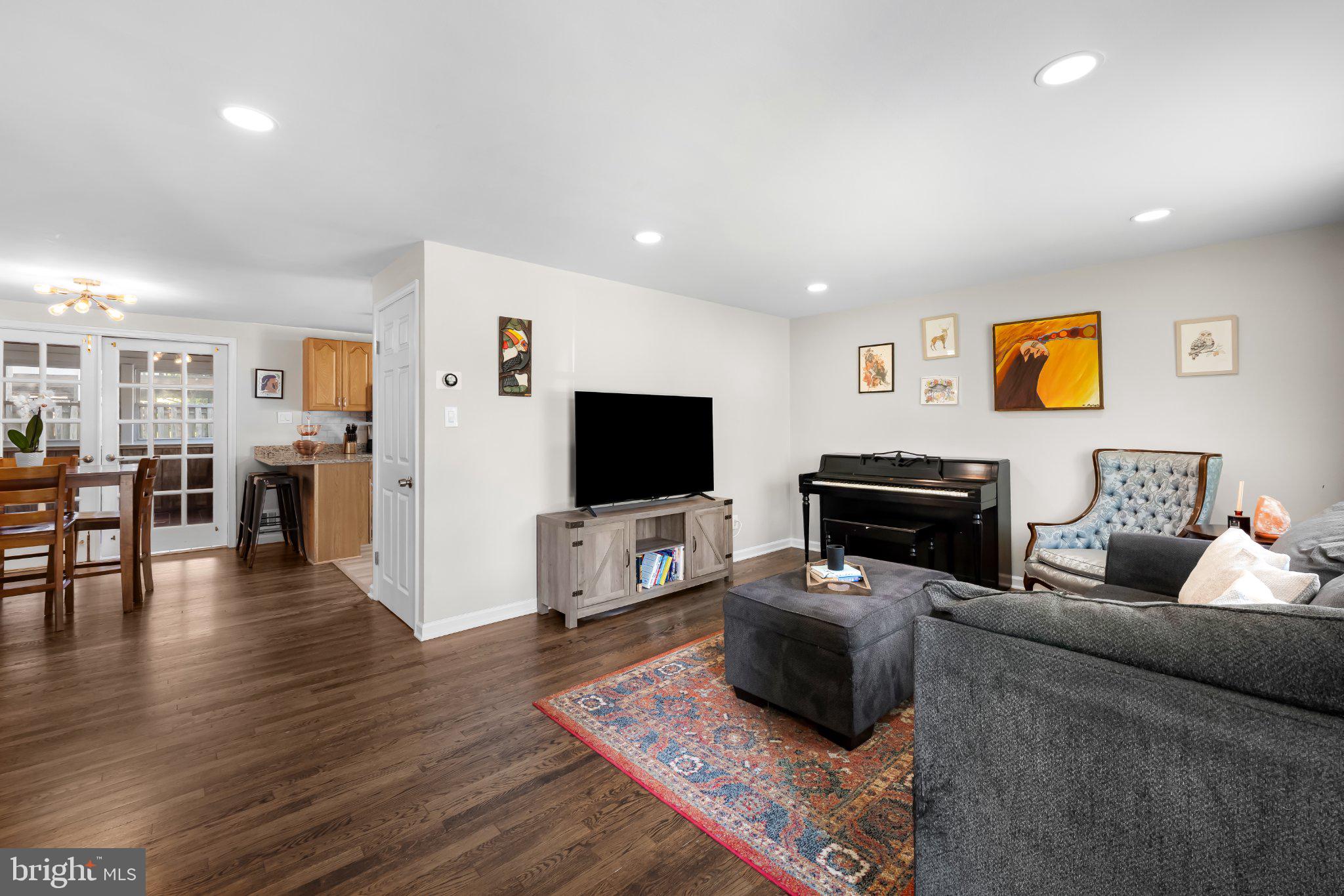 LINTHICUM HEIGHTS - Residential