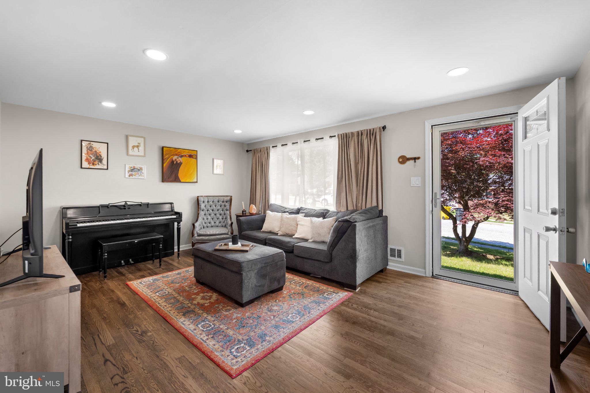 LINTHICUM HEIGHTS - Residential