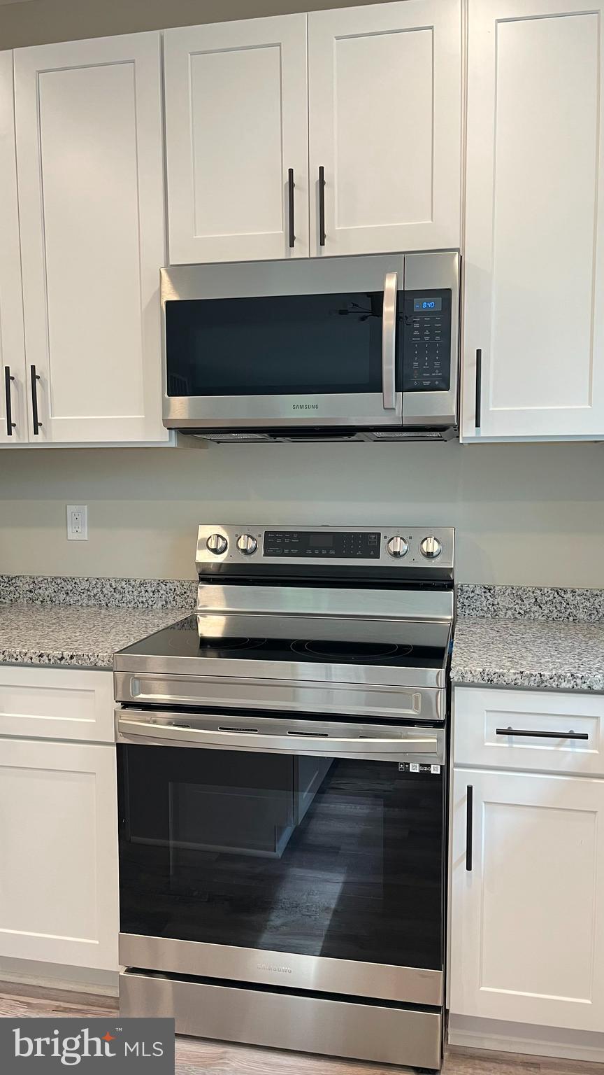 LAKE LAND OR - Residential