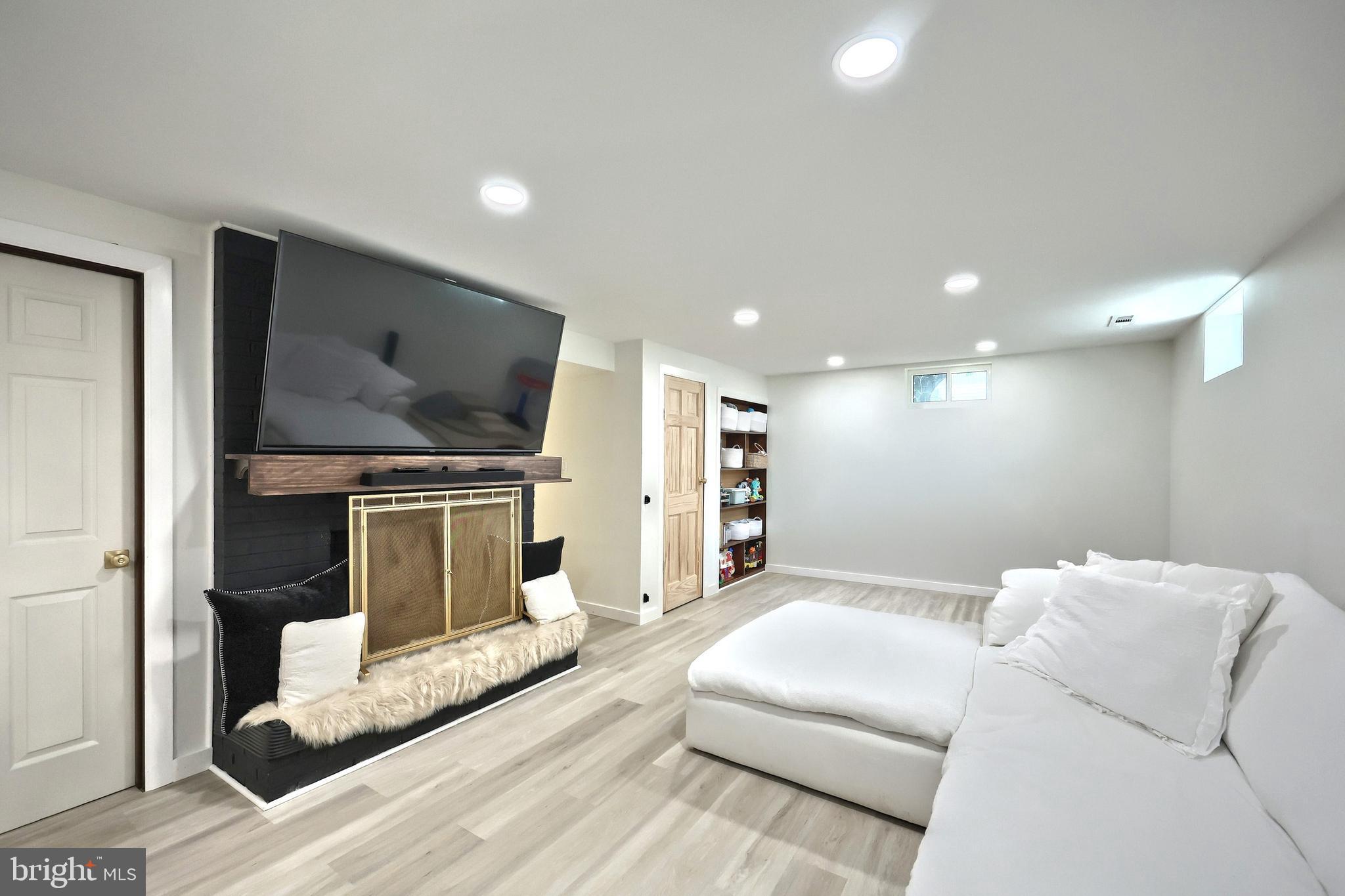 EAST HOPEWELL TWP - Residential