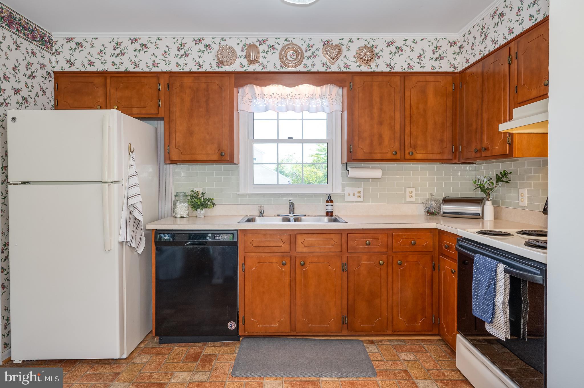 TUSCAWILLA HILLS - Residential