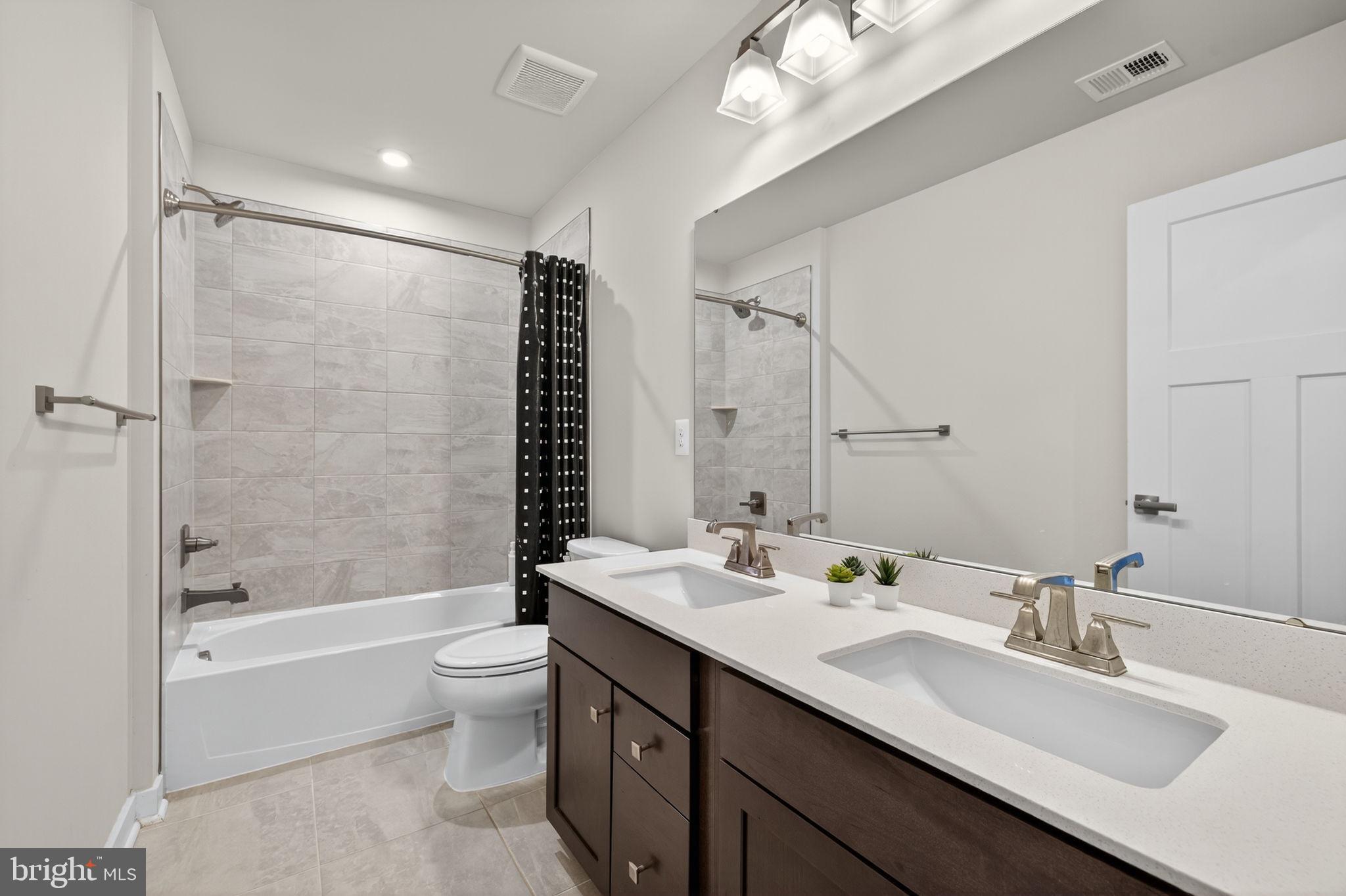 WARRENTON CHASE - Residential