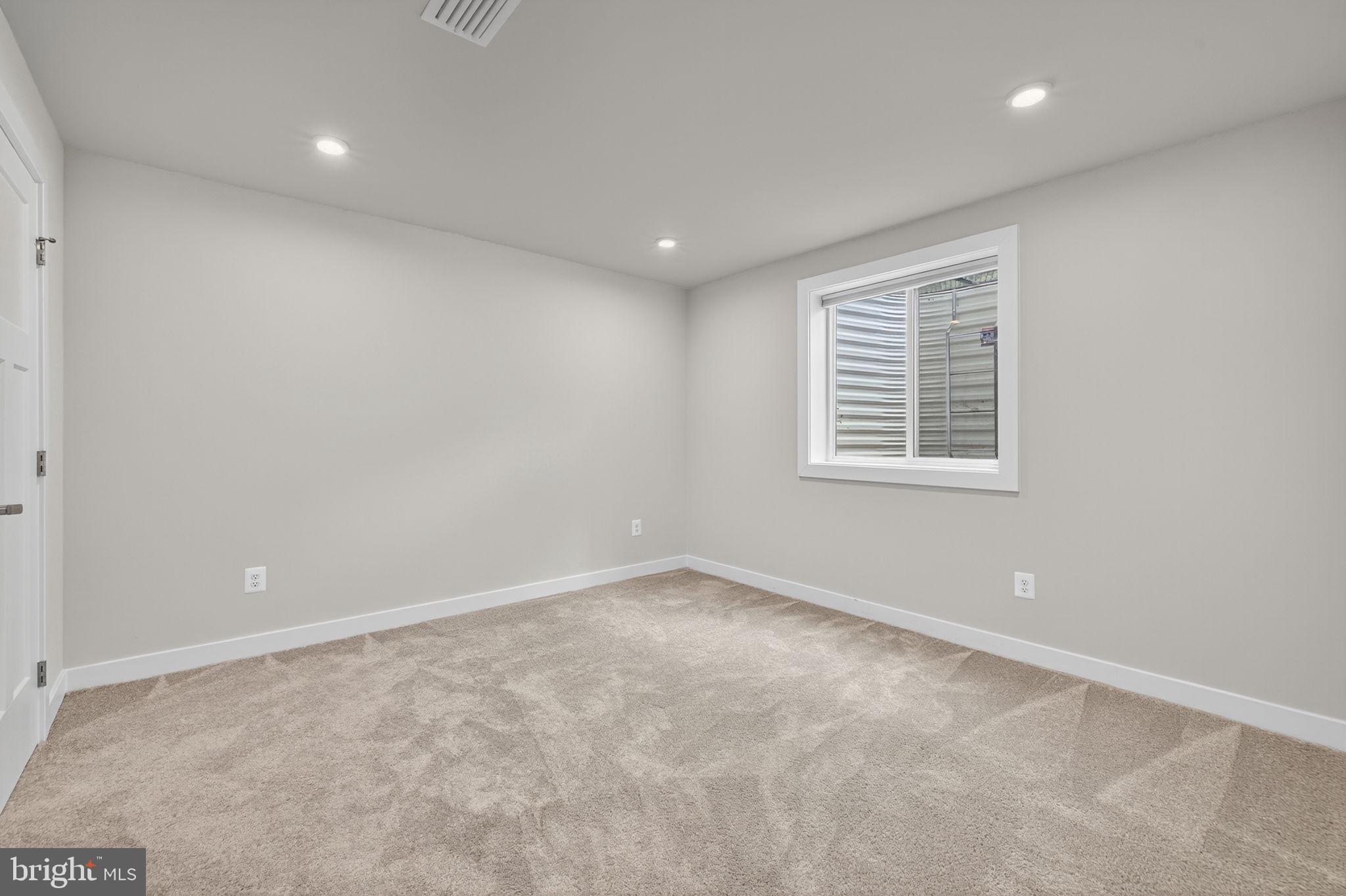 WARRENTON CHASE - Residential