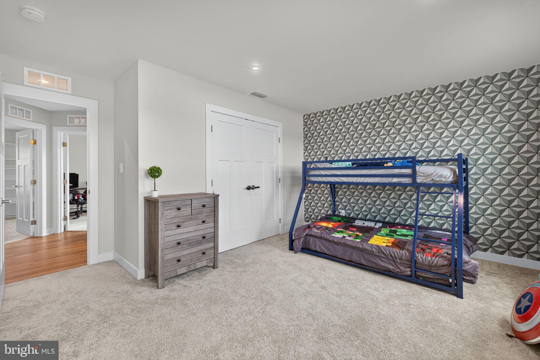 WARRENTON CHASE - Residential