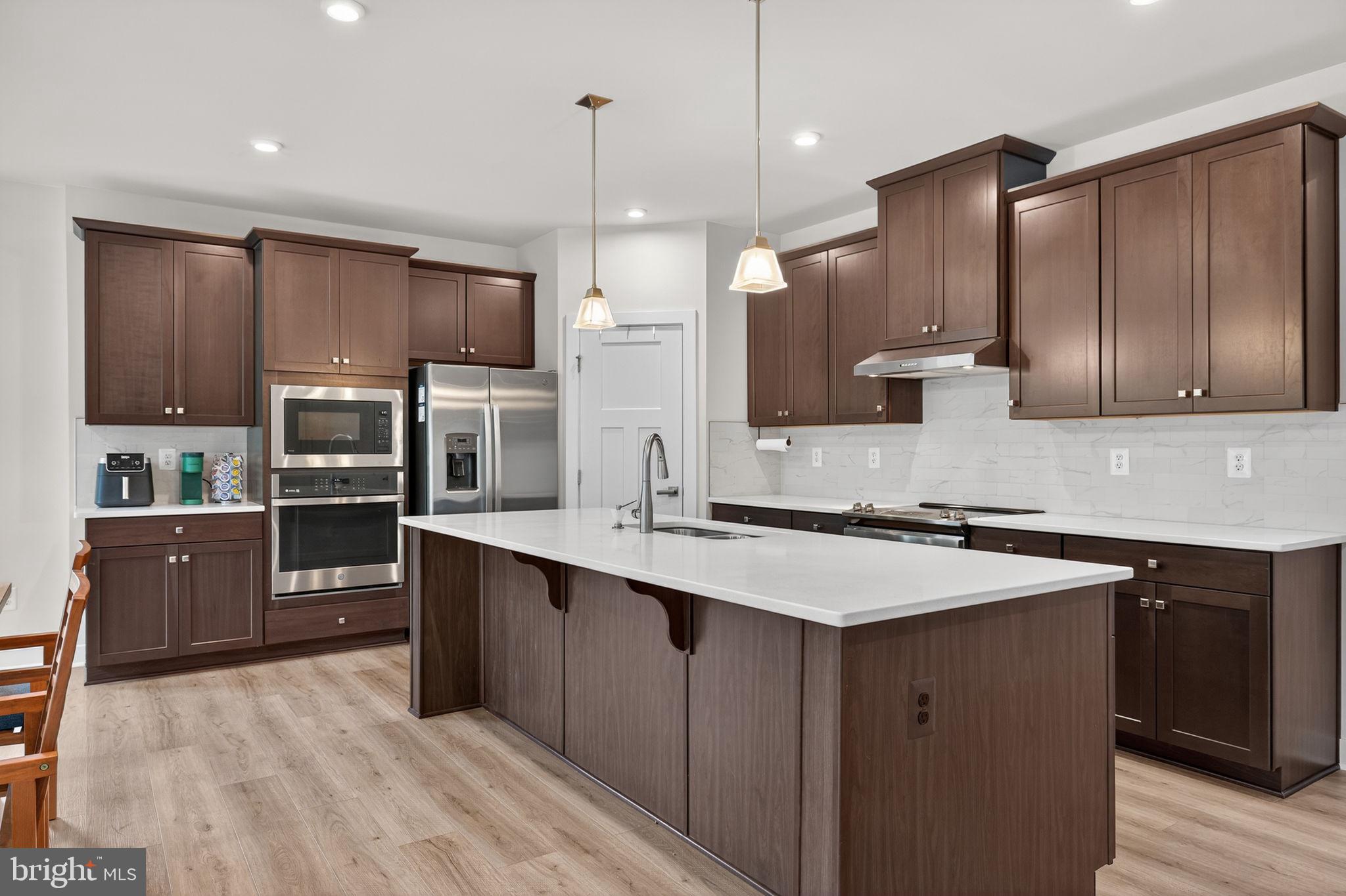 WARRENTON CHASE - Residential