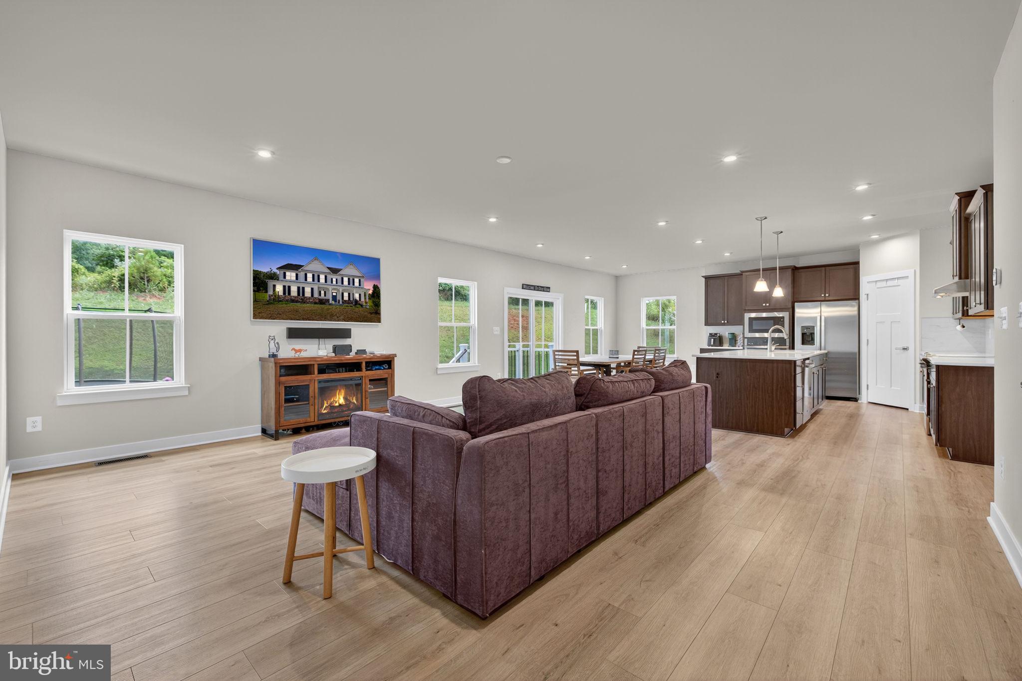 WARRENTON CHASE - Residential