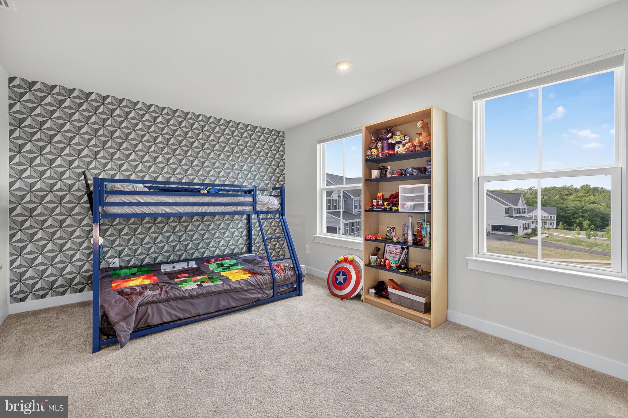 WARRENTON CHASE - Residential