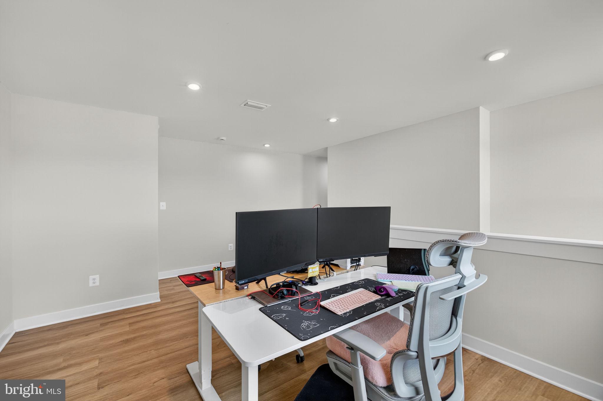 WARRENTON CHASE - Residential