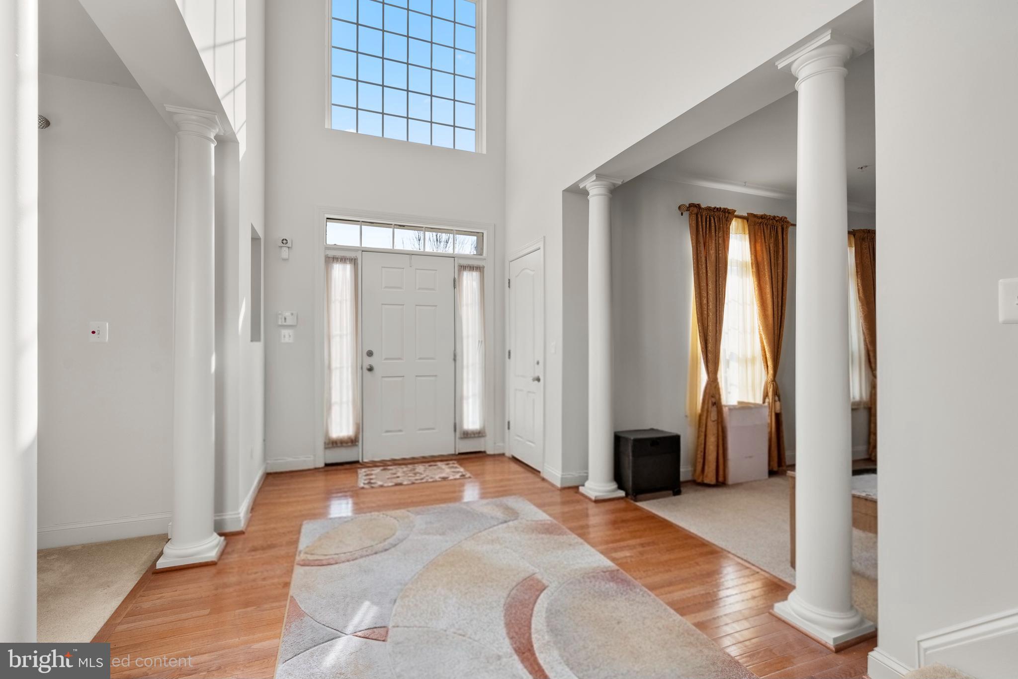 EQUESTRIAN ESTATES - Residential