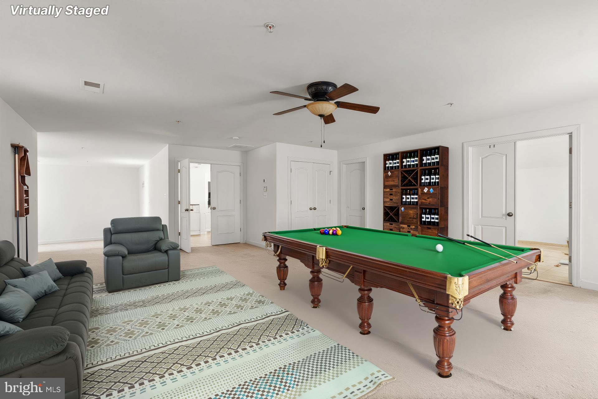 EQUESTRIAN ESTATES - Residential