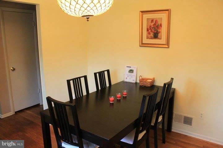 MICHAELTON MANOR - Residential Lease