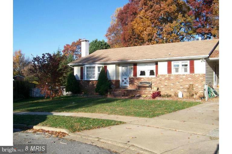 MICHAELTON MANOR - Residential Lease