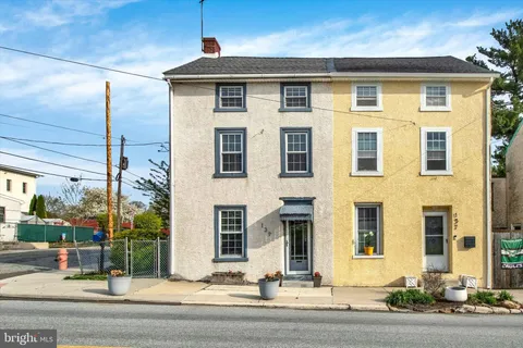 139 Emmett Street, Phoenixville, PA MLS: PACT2096338