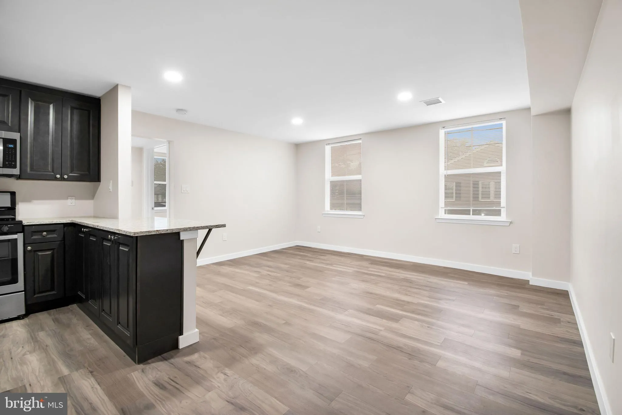 Florence, New Jersey 08518, United States, 7 Bedrooms Bedrooms, ,Residential,Active,176967