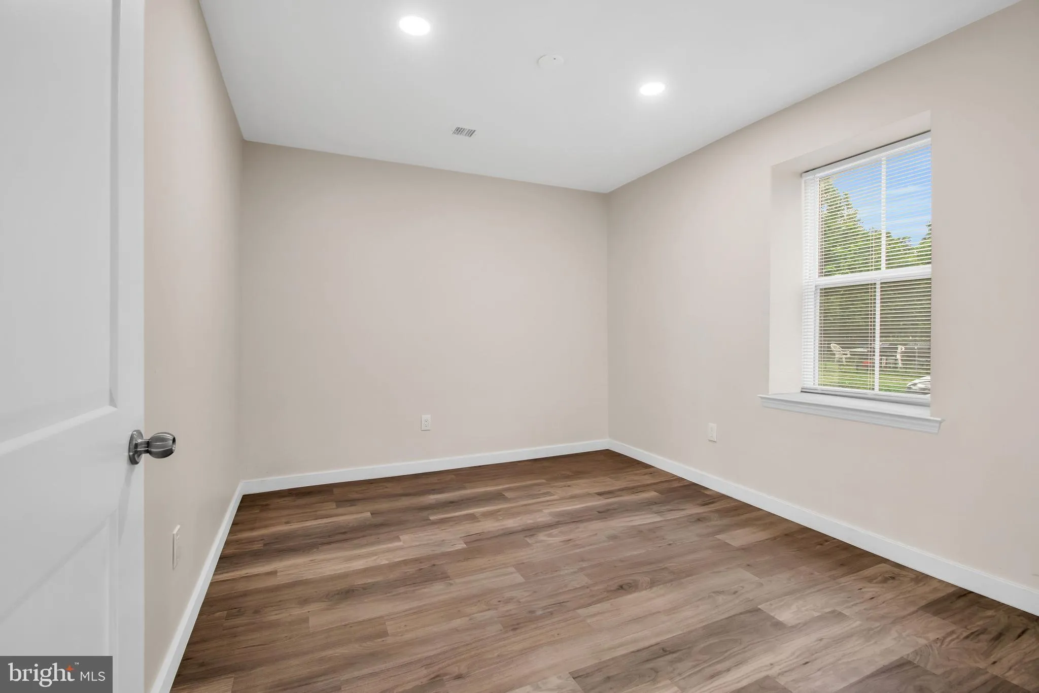 Florence, New Jersey 08518, United States, 7 Bedrooms Bedrooms, ,Residential,Active,176967