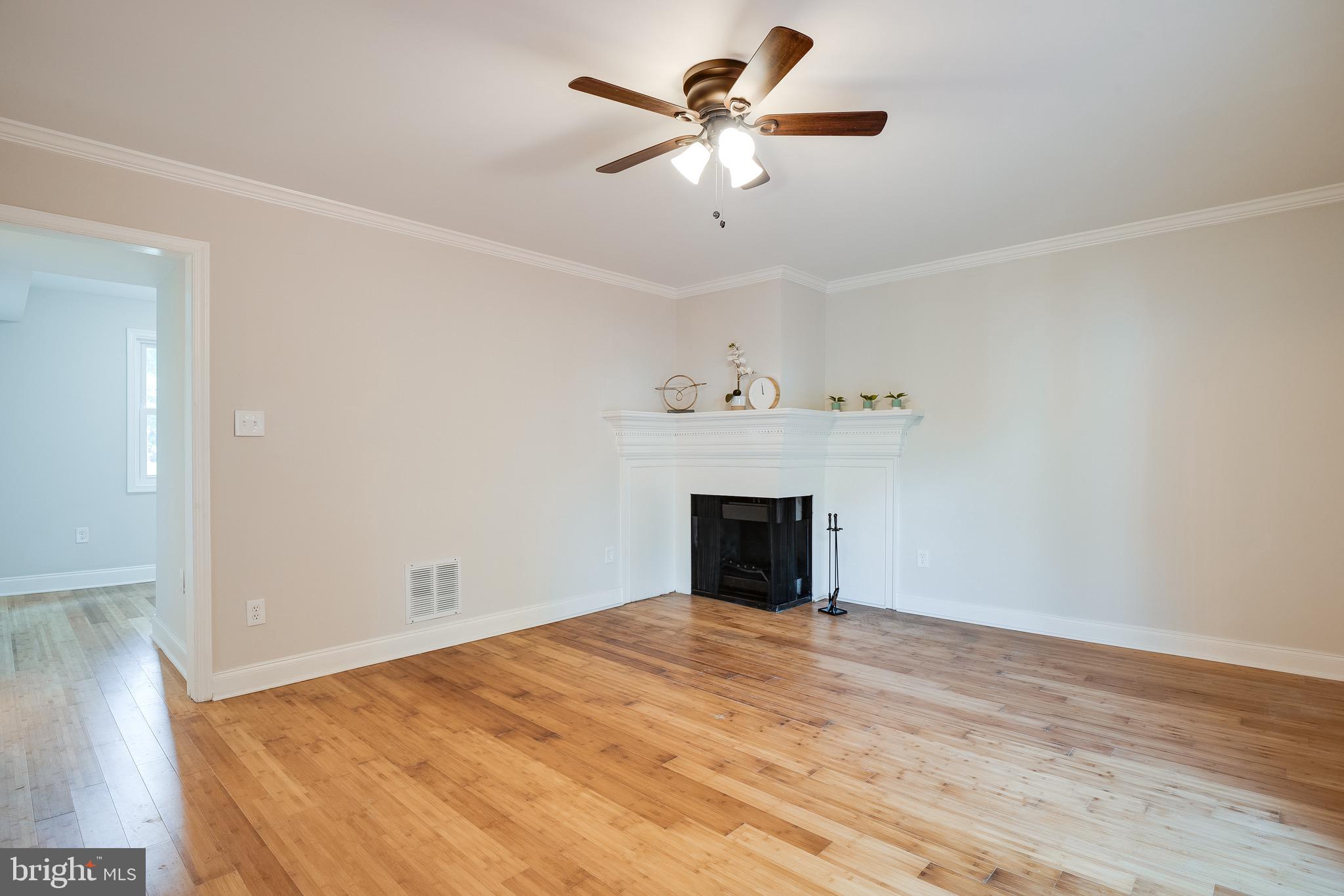 CHESTNUT HILLS WEST - Residential