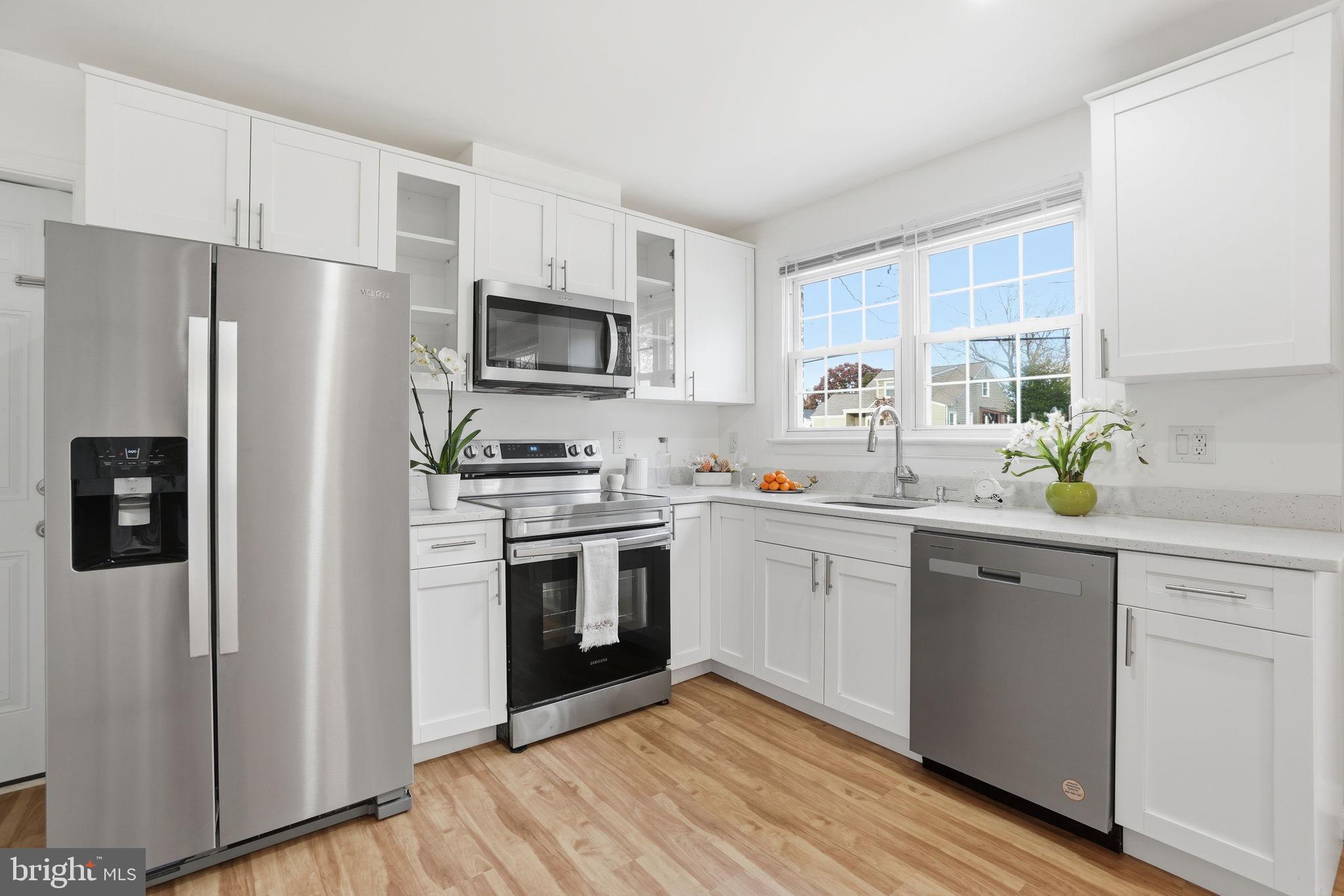 3421 MEMORIAL STREET