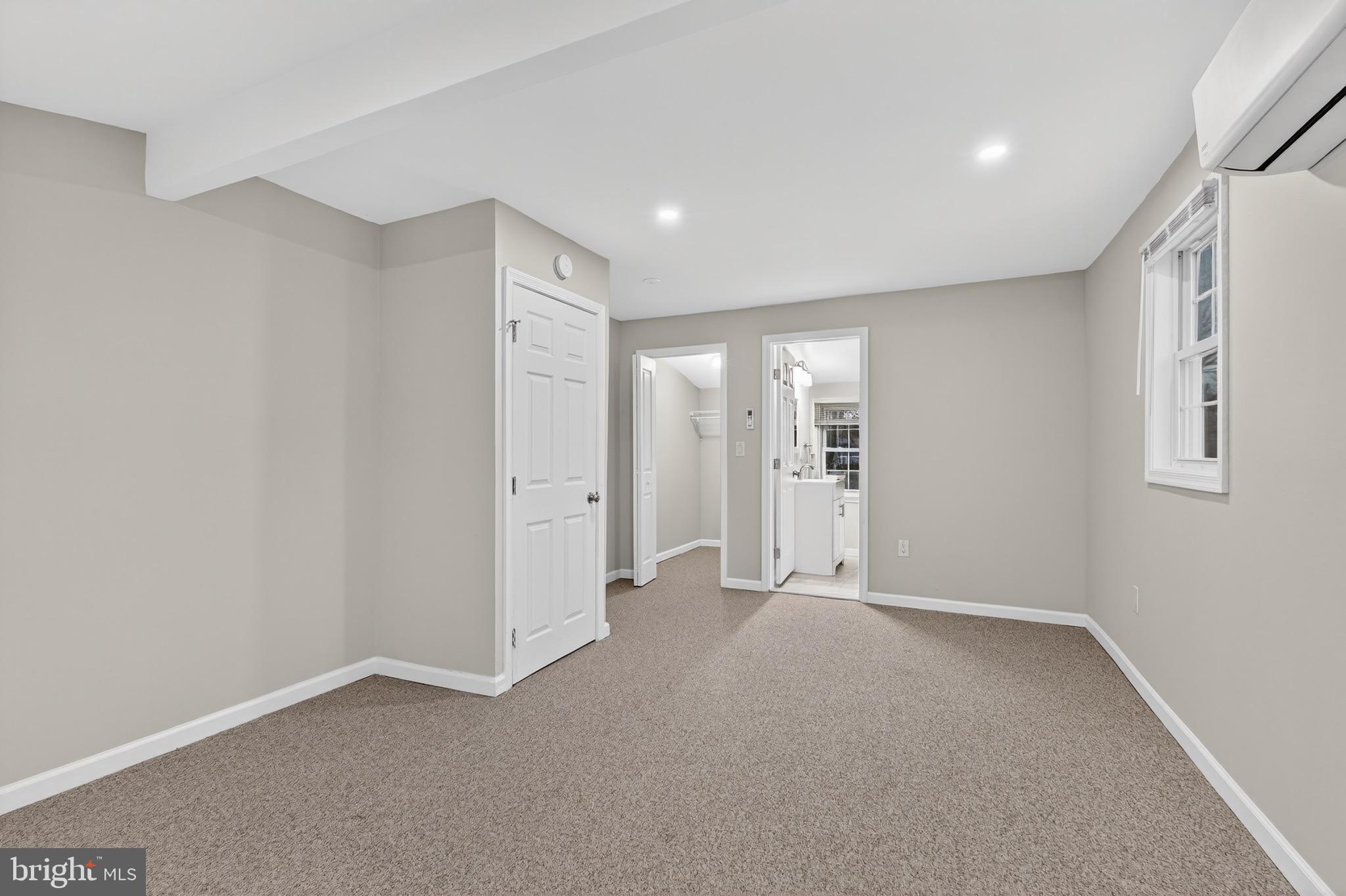 ALEXANDRIA - Residential