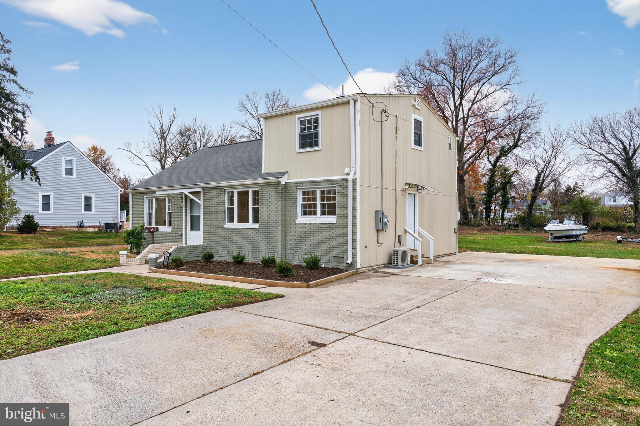 ALEXANDRIA - Residential