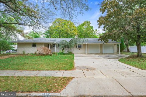 1518 DOGWOOD DRIVE CHERRY HILL NJ 08003