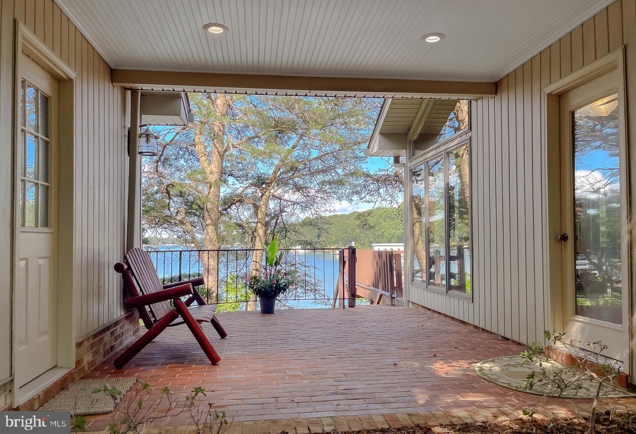 DRUM POINT - Residential