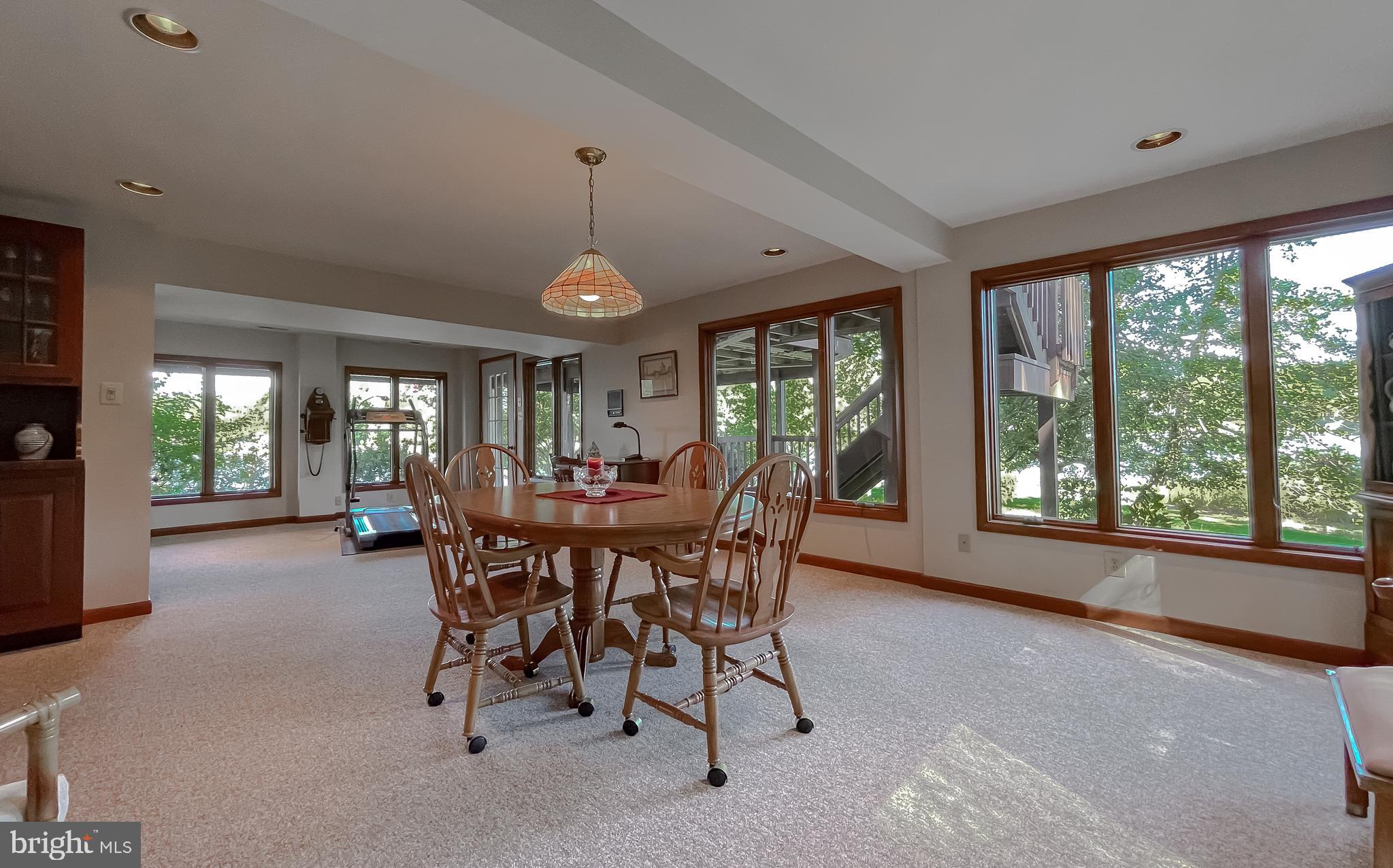 DRUM POINT - Residential