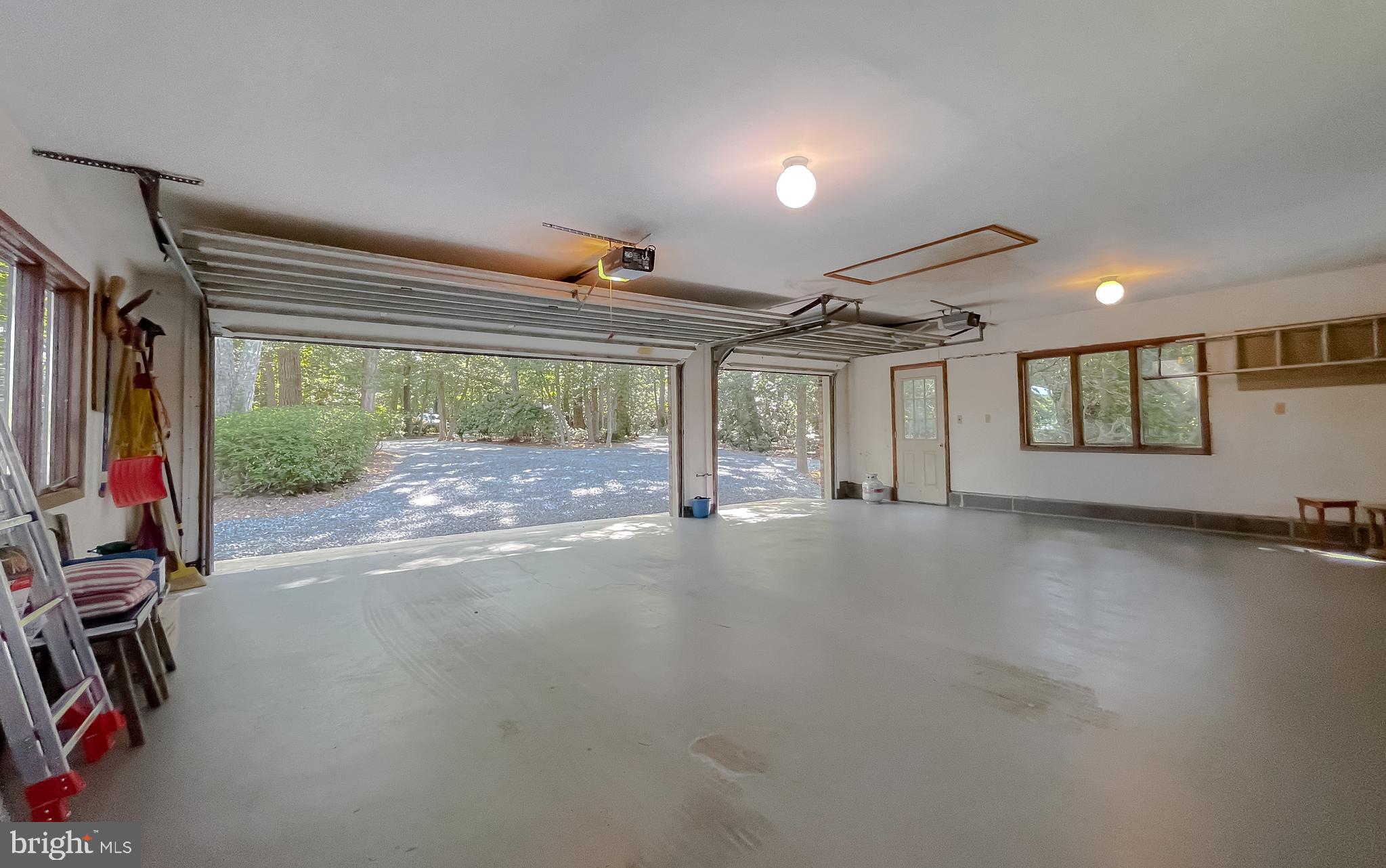 DRUM POINT - Residential