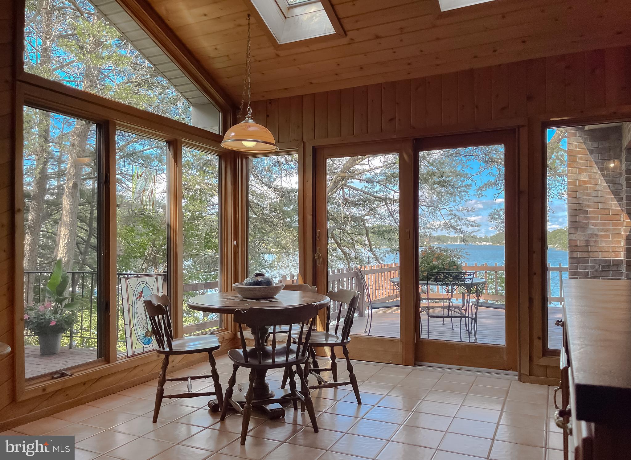 DRUM POINT - Residential