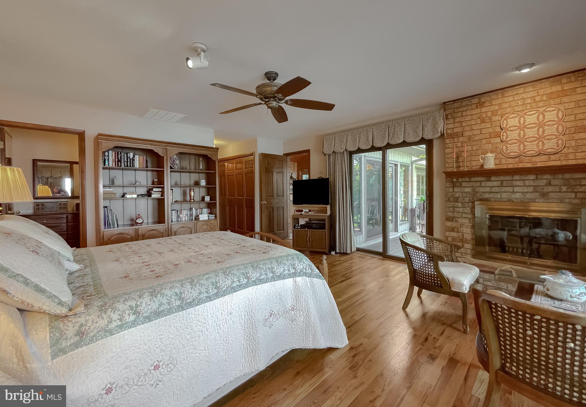 DRUM POINT - Residential