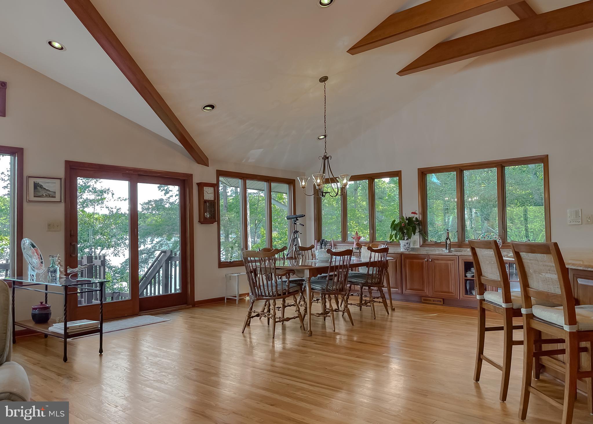 DRUM POINT - Residential