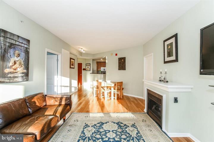 715 6TH STREET NW 402