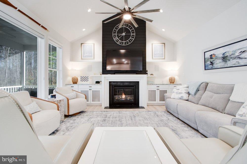 34092 CHARLESTON LANE